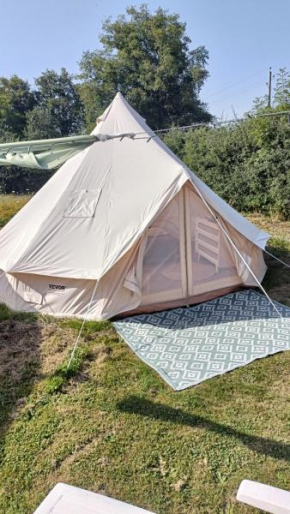 Tipi boheme Proche Puydufou